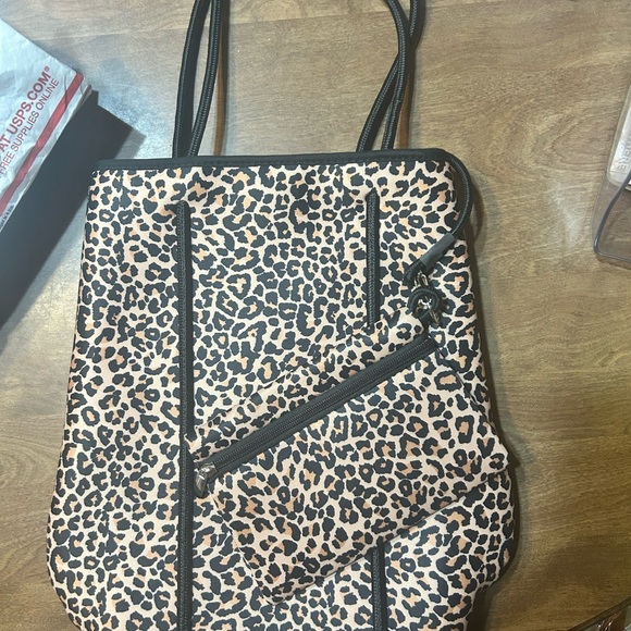 ISO someone who would love to own some great items to add to their inventory. - Picture 5 of 15